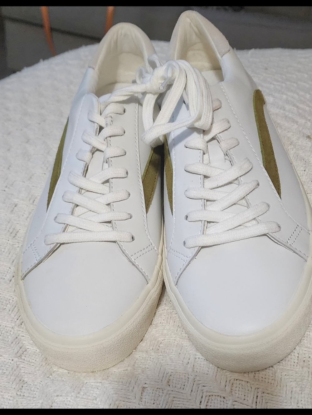 Madewell M10.5/W12 White Sneakers with Olive Accent NWT